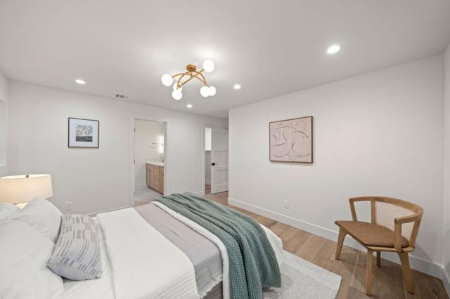 2009 Lyon Avenue, Belmont CA: https://media.crmls.org/mediaz/ce382010-deed-4ca1-88ce-7d1b5b2f5972.jpg