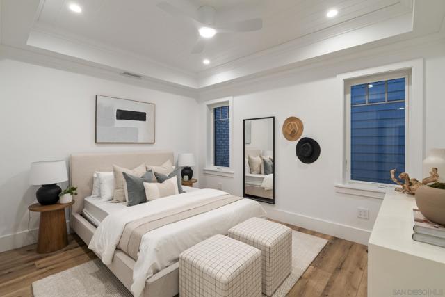 464 466 Westbourne, San Diego CA: https://media.crmls.org/mediaz/ce38b908-9332-485b-9247-8e3d0a9a2453.jpg