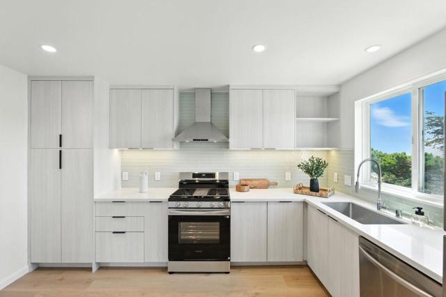 553 Diamond Avenue, South San Francisco CA: https://media.crmls.org/mediaz/ce38bb22-6f2d-4be8-b454-2efdb8872880.jpg