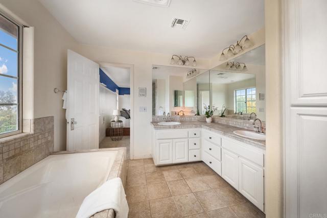 Detail Gallery Image 21 of 42 For 15519 Villa Sierra, Valley Center,  CA 92082 - 4 Beds | 3 Baths