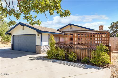 Detail Gallery Image 2 of 46 For 21609 Adam Dr, Tehachapi,  CA 93561 - 3 Beds | 2 Baths