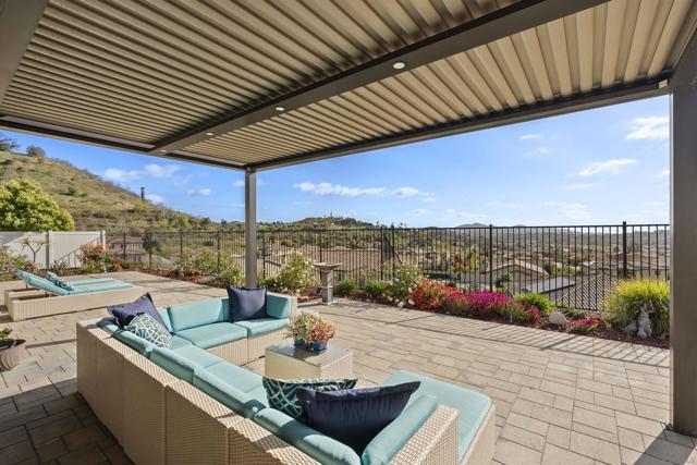 1417 Apex Place, Escondido CA: https://media.crmls.org/mediaz/ce397310-ea69-44ba-a090-73ff9899e12f.jpg