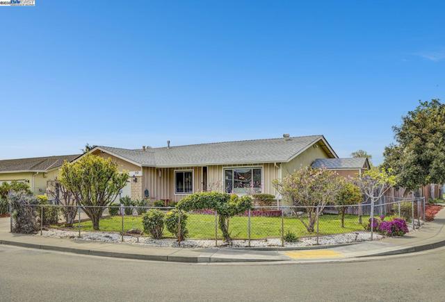 Image 1 of 52 For 2567 Bing Ct