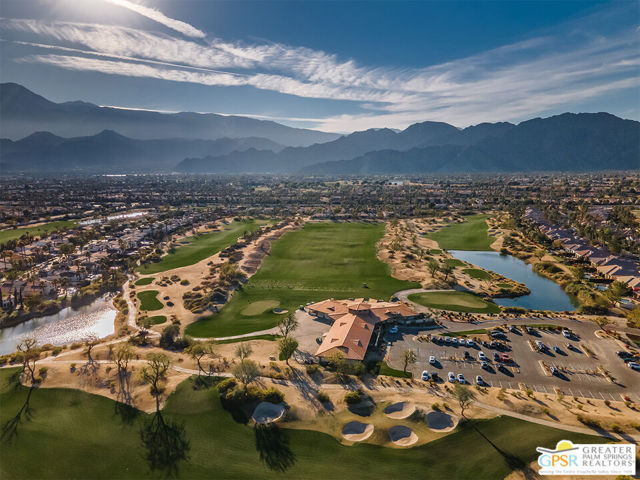 55586 Southern, La Quinta CA: https://media.crmls.org/mediaz/ce3b3043-a0a3-4aa1-b6e1-b362d817cff0.jpg