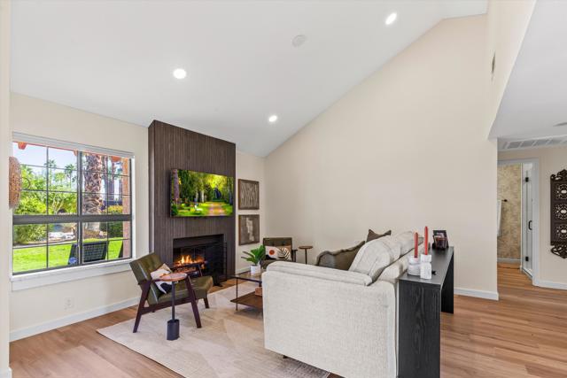 126 Avellino Circle, Palm Desert CA: https://media.crmls.org/mediaz/ce3bb158-7d4d-4879-afeb-202229a460aa.jpg