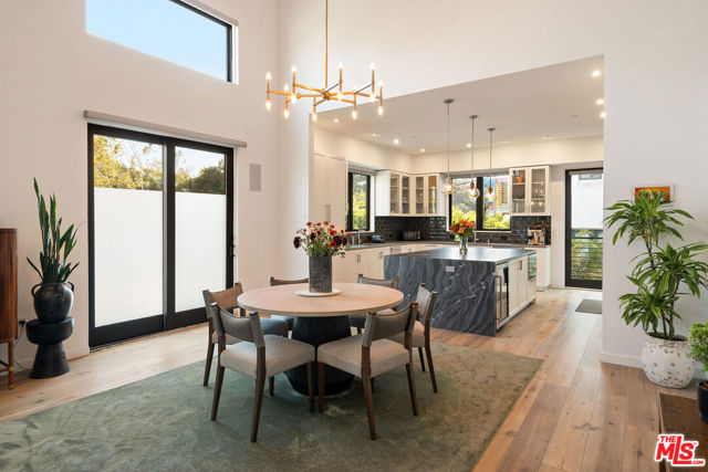 1333 Beverly Green Drive, Los Angeles CA: https://media.crmls.org/mediaz/ce3bff4c-c4e8-4ac9-b610-39219740a47c.jpg