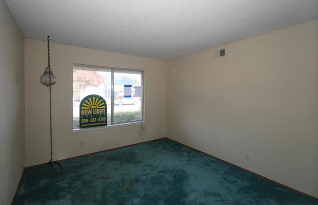 3621 La Mesa Drive, Hayward CA: https://media.crmls.org/mediaz/ce3c0636-168f-4984-a668-716c53144f37.jpg