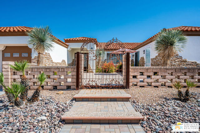 3770 Torito Circle, Palm Springs CA: https://media.crmls.org/mediaz/ce3c2a75-4902-42a2-b18c-63e228c422cd.jpg