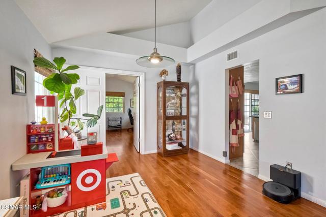 4517 Big Sur Street, Oceanside CA: https://media.crmls.org/mediaz/ce3c4ec5-13e1-4170-a5fc-12b5941cfb2c.jpg