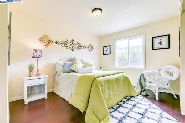 27895 Bruno St, Hayward CA: https://media.crmls.org/mediaz/ce3d64ea-67af-4ab2-afed-f25c9dc29b53.jpg