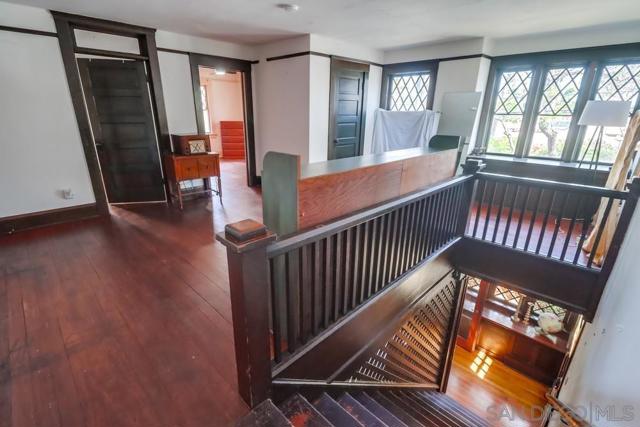 305 F Avenue, National City CA: https://media.crmls.org/mediaz/ce3db03b-498e-4c7a-a0bf-2007967c7bc1.jpg