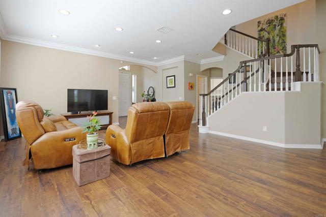 Detail Gallery Image 7 of 46 For 45878 Corte Orizaba, Temecula,  CA 92592 - 5 Beds | 2/1 Baths