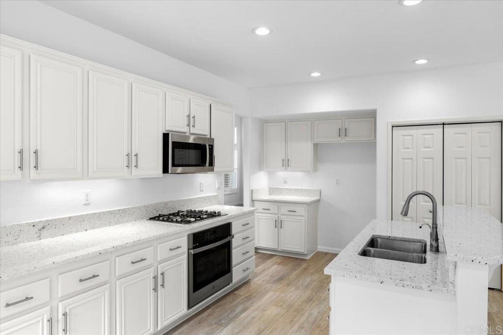 3173 Willow Tree Ln - photo 3