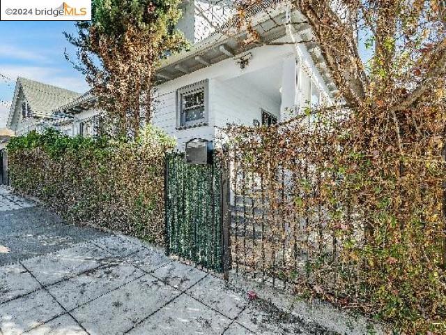 Details for 1302 19th St, Oakland, CA 94606