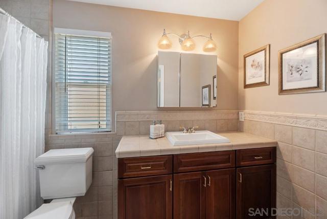 13874 Amber Sky Ln, San Diego CA: https://media.crmls.org/mediaz/ce3e36b6-8363-4fc8-80c0-6446dd29079f.jpg