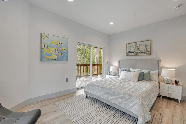 20244 Lower Skyridge Dr, Groveland CA: https://media.crmls.org/mediaz/ce4099b0-e861-4b5f-aba7-47a37b054395.jpg
