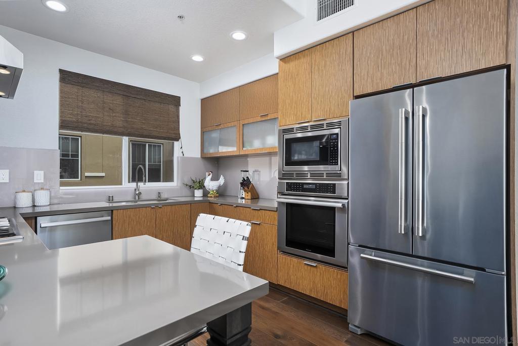 2740 Evans - photo 13