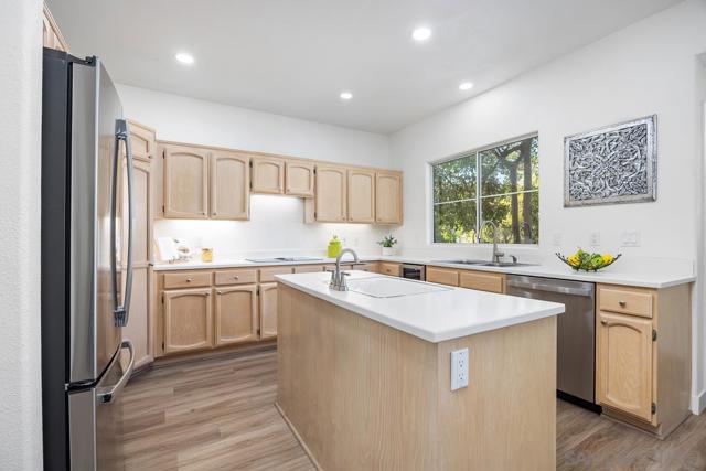 5125 Renaissance Ave, San Diego CA: https://media.crmls.org/mediaz/ce41f81e-4d6e-46e7-b487-500e99e6253c.jpg