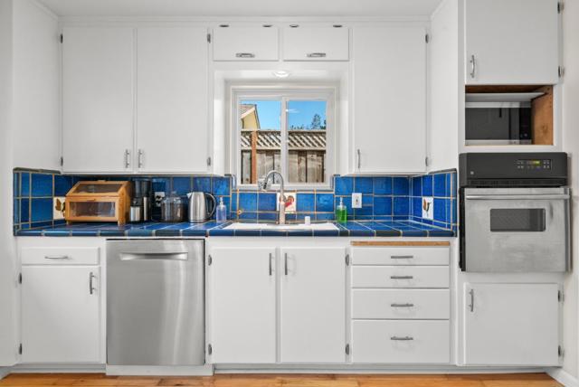 2975 Mattison Lane, Santa Cruz CA: https://media.crmls.org/mediaz/ce43b10d-2e67-4025-a4f8-d3f70e43bd7a.jpg