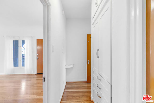 1557 S Genesee Avenue, Los Angeles CA: https://media.crmls.org/mediaz/ce443577-95e1-4bb5-a072-85ef0608719c.jpg