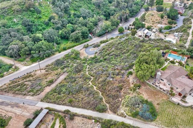 Detail Gallery Image 13 of 13 For 25183 Jesmond Dene Rd, Escondido,  CA 92026 - – Beds | – Baths