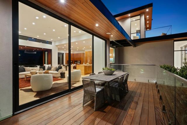 855 Darrell Road, Hillsborough CA: https://media.crmls.org/mediaz/ce4658ef-4319-4048-9f11-911a5a42be13.jpg