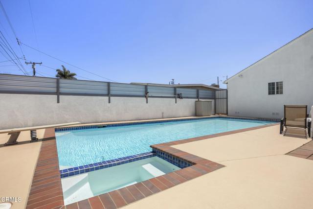 1213 Doris Avenue, Oxnard CA: https://media.crmls.org/mediaz/ce46c1ff-d168-4c66-8947-0b116db5d81b.jpg
