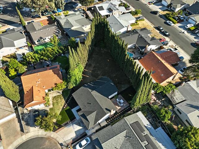 1438 Peaceful Glen Court, San Jose CA: https://media.crmls.org/mediaz/ce46e68d-57aa-40c1-a496-f00414e90ec4.jpg
