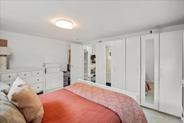 2934 San Juan Boulevard, Belmont CA: https://media.crmls.org/mediaz/ce479d61-9689-479a-ad00-dfbb5862d0ea.jpg