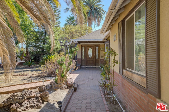 5857 Fulton Avenue photo 1