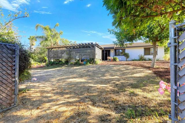 157 Los Banditos, Ramona, California 92065, 3 Bedrooms Bedrooms, ,2 BathroomsBathrooms,Single Family Residence,For Sale,Los Banditos,240023123SD