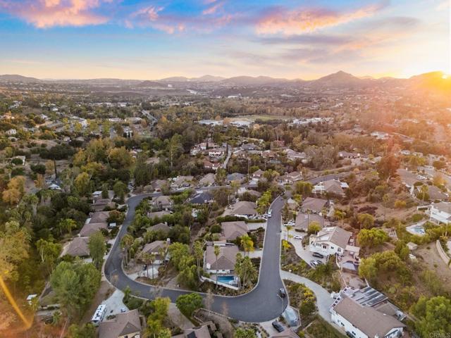 Detail Gallery Image 40 of 42 For 2516 Shamrock Way, Escondido,  CA 92025 - 4 Beds | 3 Baths