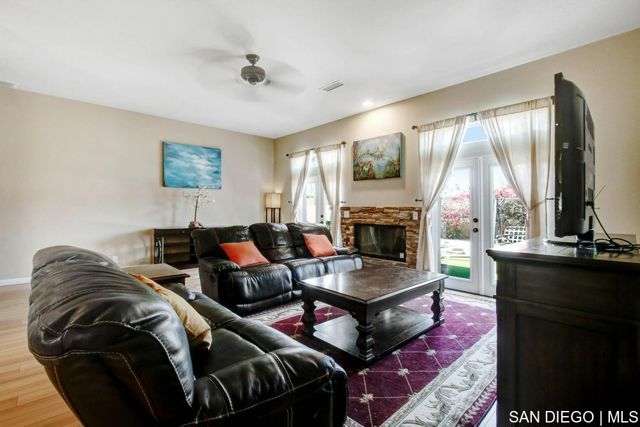 72400 Cactus DR, Palm Desert CA: https://media.crmls.org/mediaz/ce4836f6-cedd-4fb6-ae0f-241c48f36fc9.jpg