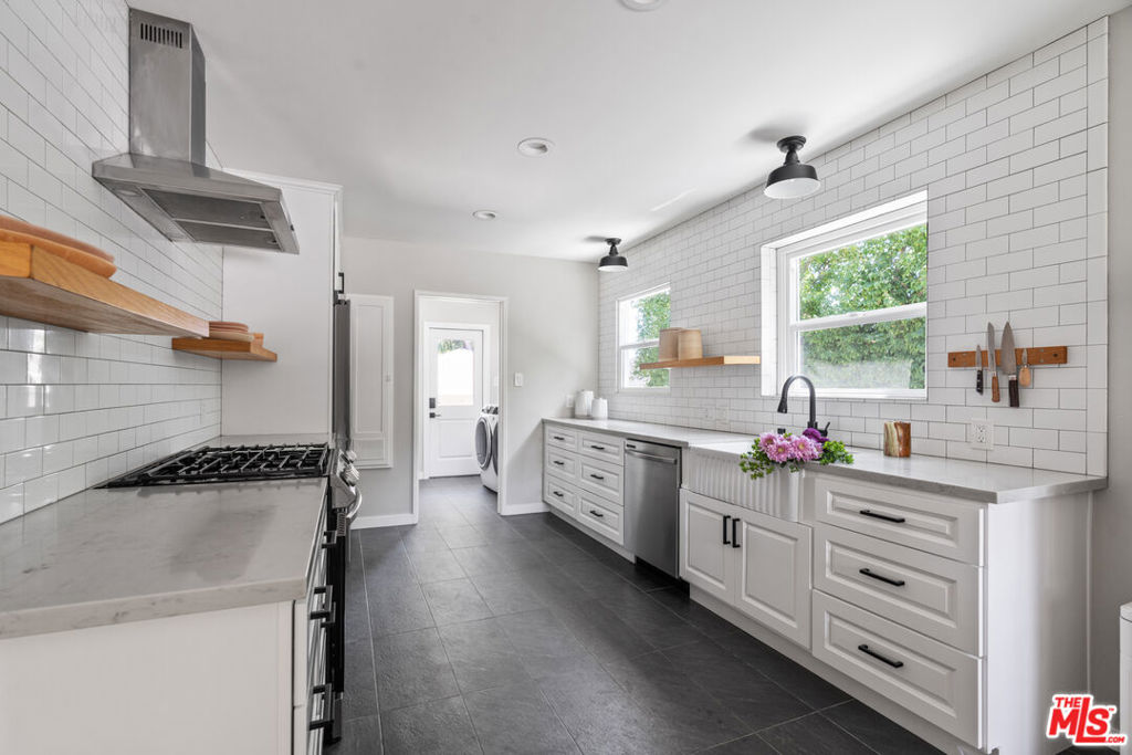 MLS #25616943 image #5