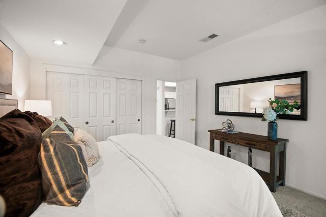 1648 Parkview Green Circle, San Jose CA: https://media.crmls.org/mediaz/ce4baa7c-d110-4649-a53c-6e1a4dd6bcee.jpg