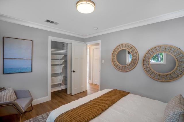 Image 17 of 41 For 2359 Brown Avenue