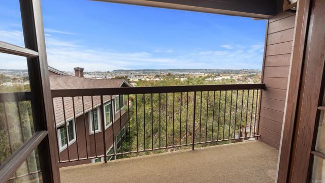 Detail Gallery Image 10 of 28 For 1806 Mckee St #A9,  San Diego,  CA 92110 - 3 Beds | 2 Baths