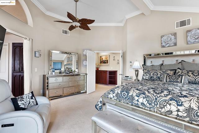 5090 Double Point Way, Discovery Bay CA: https://media.crmls.org/mediaz/ce4d0c18-c458-4a1a-b413-da93fd1ca829.jpg