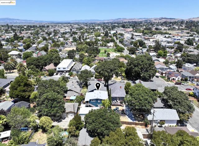 933 Kentucky St, Vallejo CA: https://media.crmls.org/mediaz/ce4d2b79-93e1-4dcb-9830-c836db4cf4fb.jpg