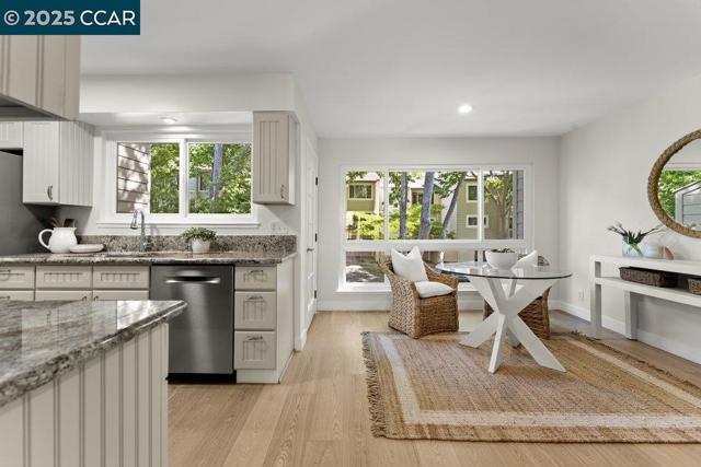412 Woodminster, Moraga CA: https://media.crmls.org/mediaz/ce4d703b-cfd2-4940-a0d1-d604738416a8.jpg