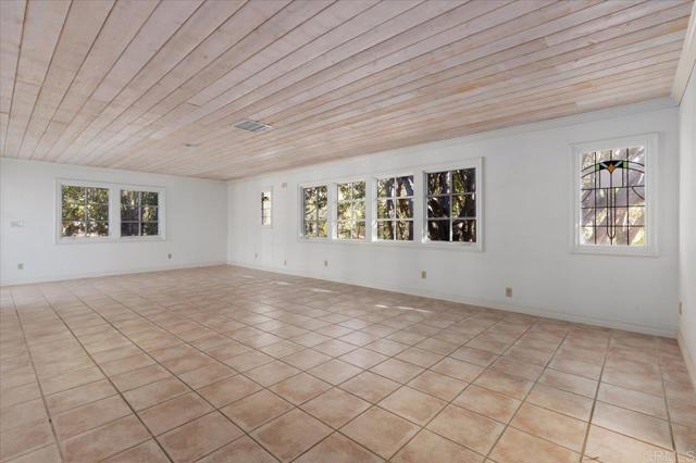 Image 34 of 54 For 748 Old Oak Ridge