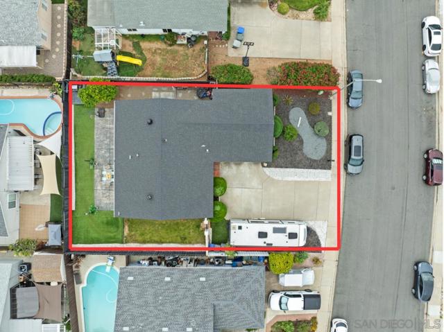 13637 Los Olivos Ave, Poway CA: https://media.crmls.org/mediaz/ce4f31a1-128c-4d23-b36e-53392408d9cf.jpg