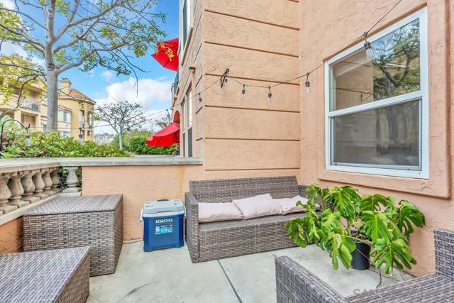 640 Camino De La Reina, San Diego, California 92108, 2 Bedrooms Bedrooms, ,2 BathroomsBathrooms,Condominium,For Sale,Camino De La Reina,250018529SD