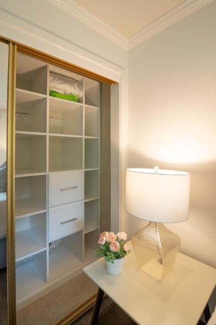 894 Oak Leaf Way, Napa CA: https://media.crmls.org/mediaz/ce4f9f77-b02d-4ed1-b6cf-462f46965d55.jpg