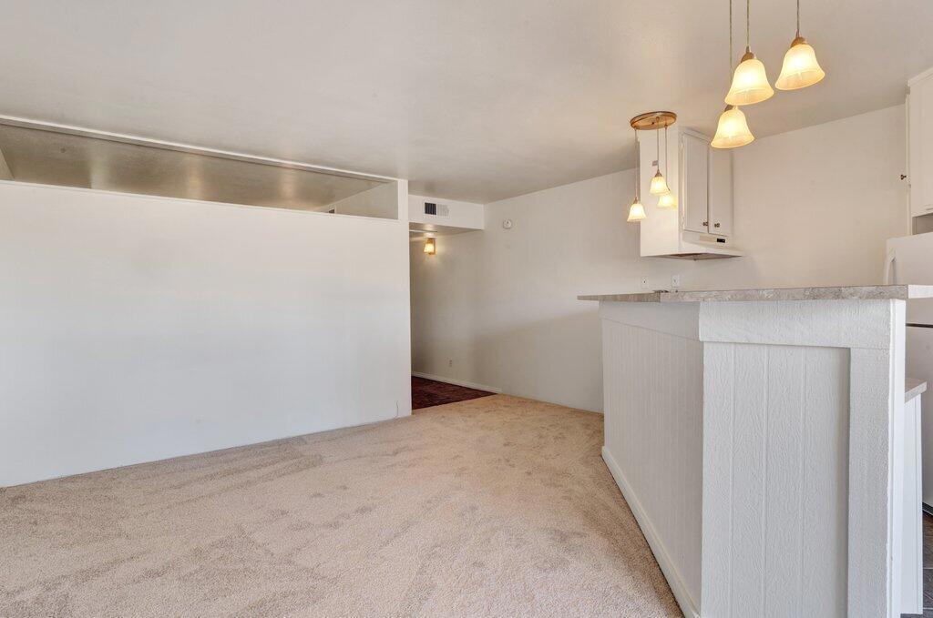 MLS #219138311DA image #3