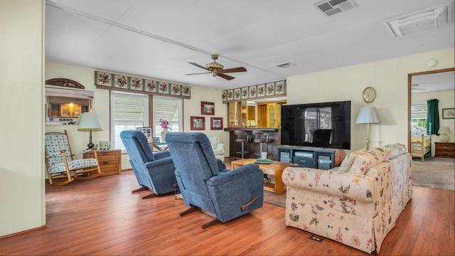 Image 2 of 36 For 15500 Bubbling Wells Road 275