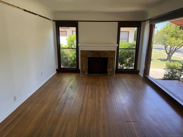 4860 Marlborough Drive, San Diego CA: https://media.crmls.org/mediaz/ce53b428-db74-4271-b16c-e2ffcd237379.jpg