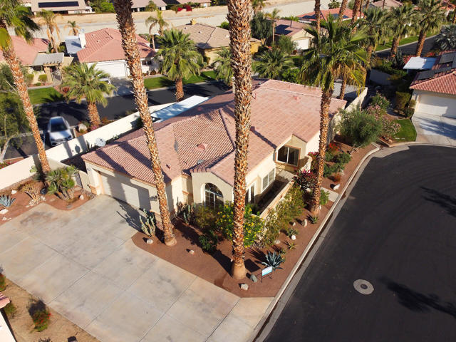 5 Novato Terrace, Rancho Mirage CA: https://media.crmls.org/mediaz/ce54853c-20fa-4f29-9b17-39cdfd1434dc.jpg