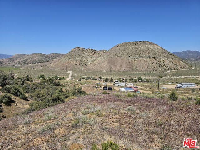 0 Pine Grove Dr, Tehachapi CA: https://media.crmls.org/mediaz/ce55b3ef-45a1-4b64-920e-7ceb284eecd9.jpg