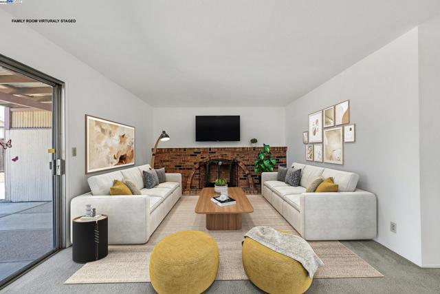 1849 Springsong Dr, San Jose CA: https://media.crmls.org/mediaz/ce5620ce-a0a0-42e3-a150-697b8e036b28.jpg